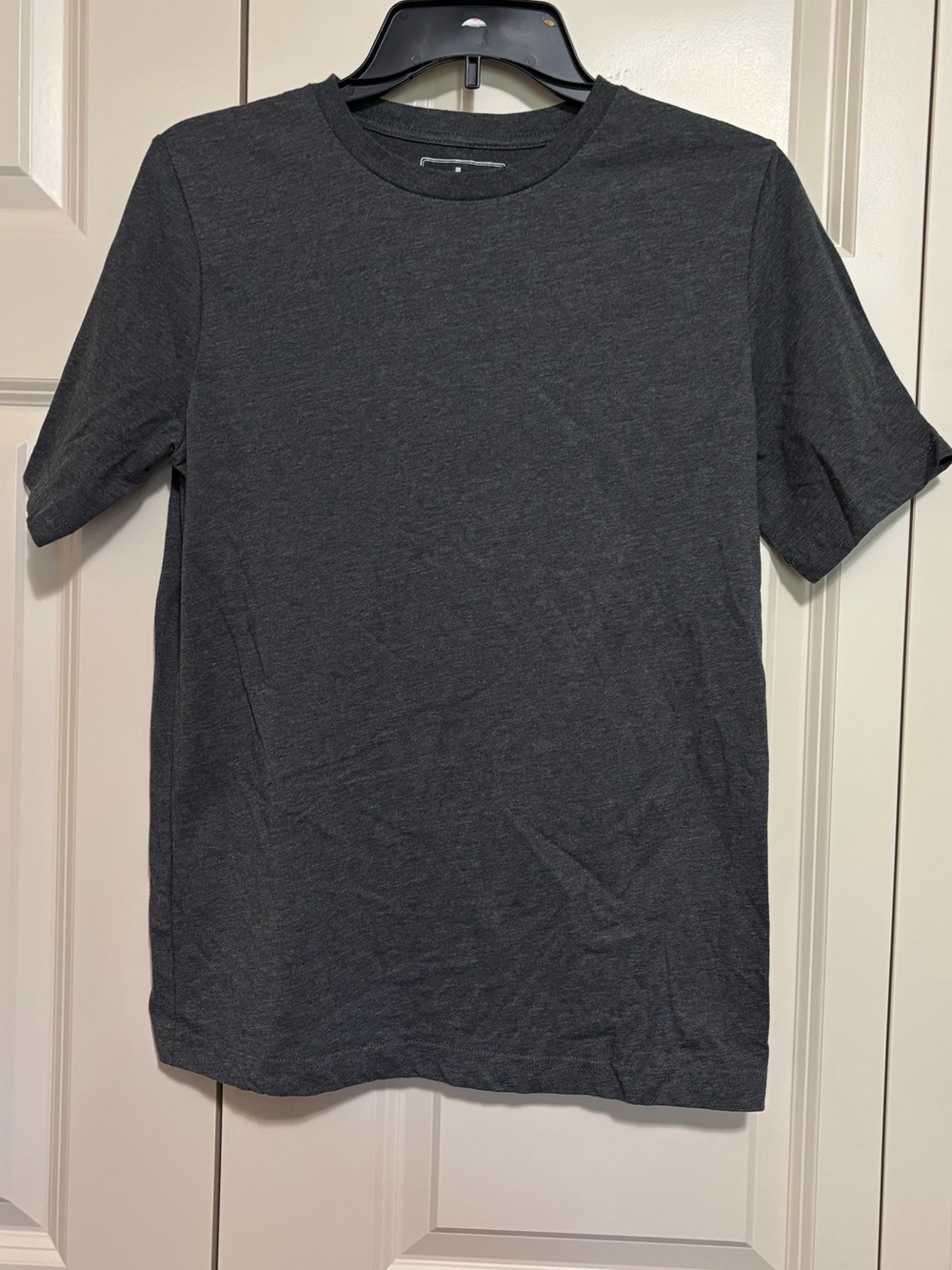 NWOT urban pipeline Charcoal Short Sleeve Crew Neck Tee